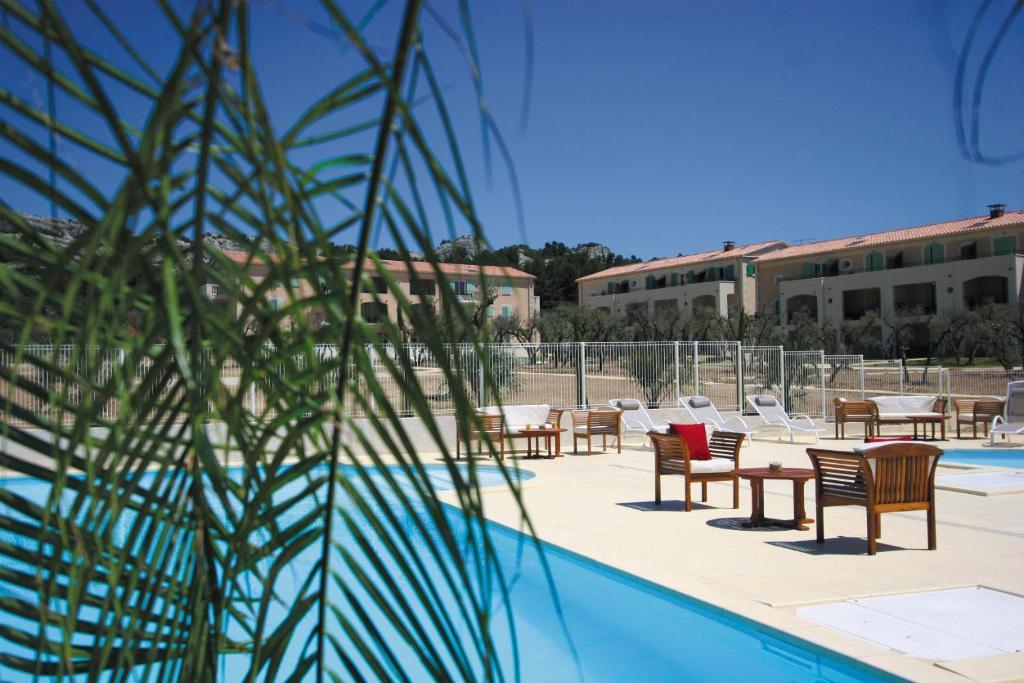 Lagrange Vacances Le Domaine De Bourgeac Paradou Exterior foto